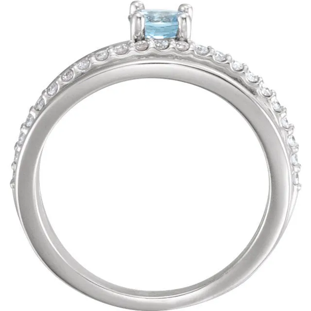 14KT GOLD 0.30 CT AQUAMARINE & 1/4 CTW DIAMOND BYPASS RING