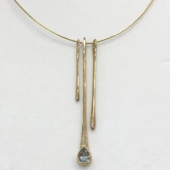 9ct Gold And Aquamarine Necklet - GCP237