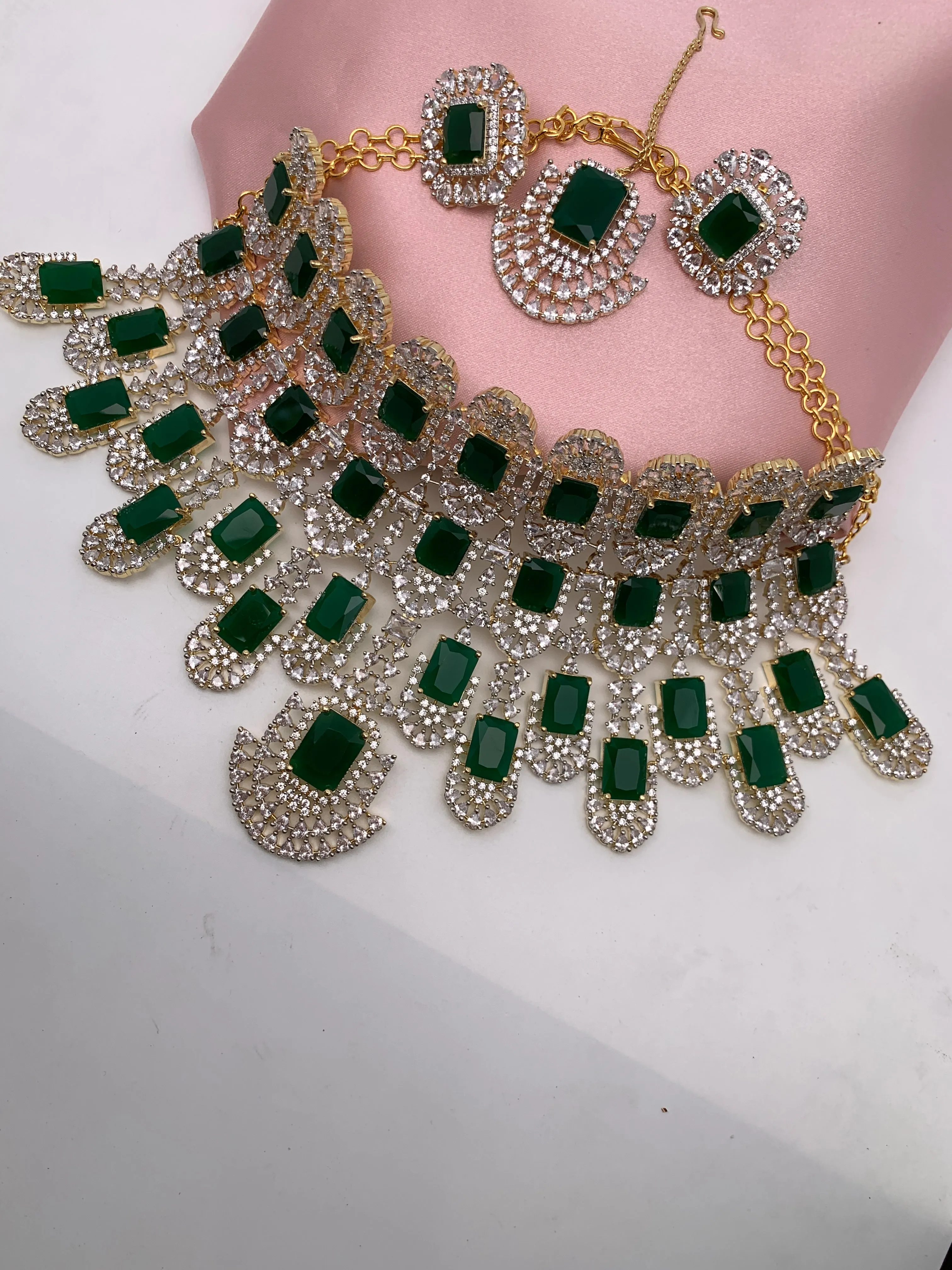 AD Emerald Green Bridal Kiara Inspired Choker