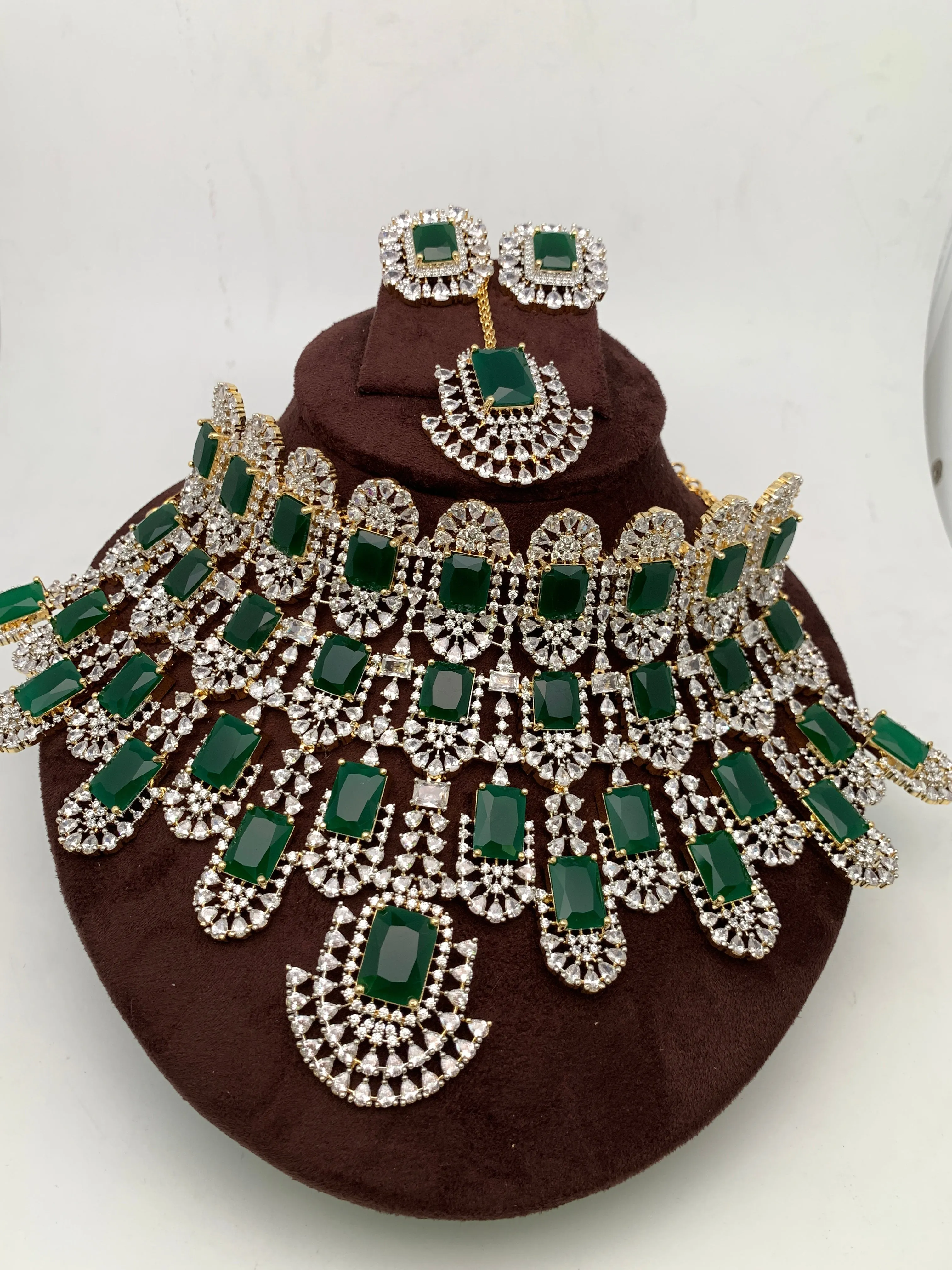AD Emerald Green Bridal Kiara Inspired Choker