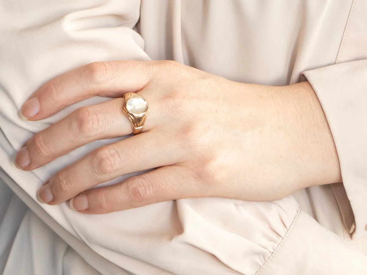 Antique Gold and Moonstone Unisex Ring
