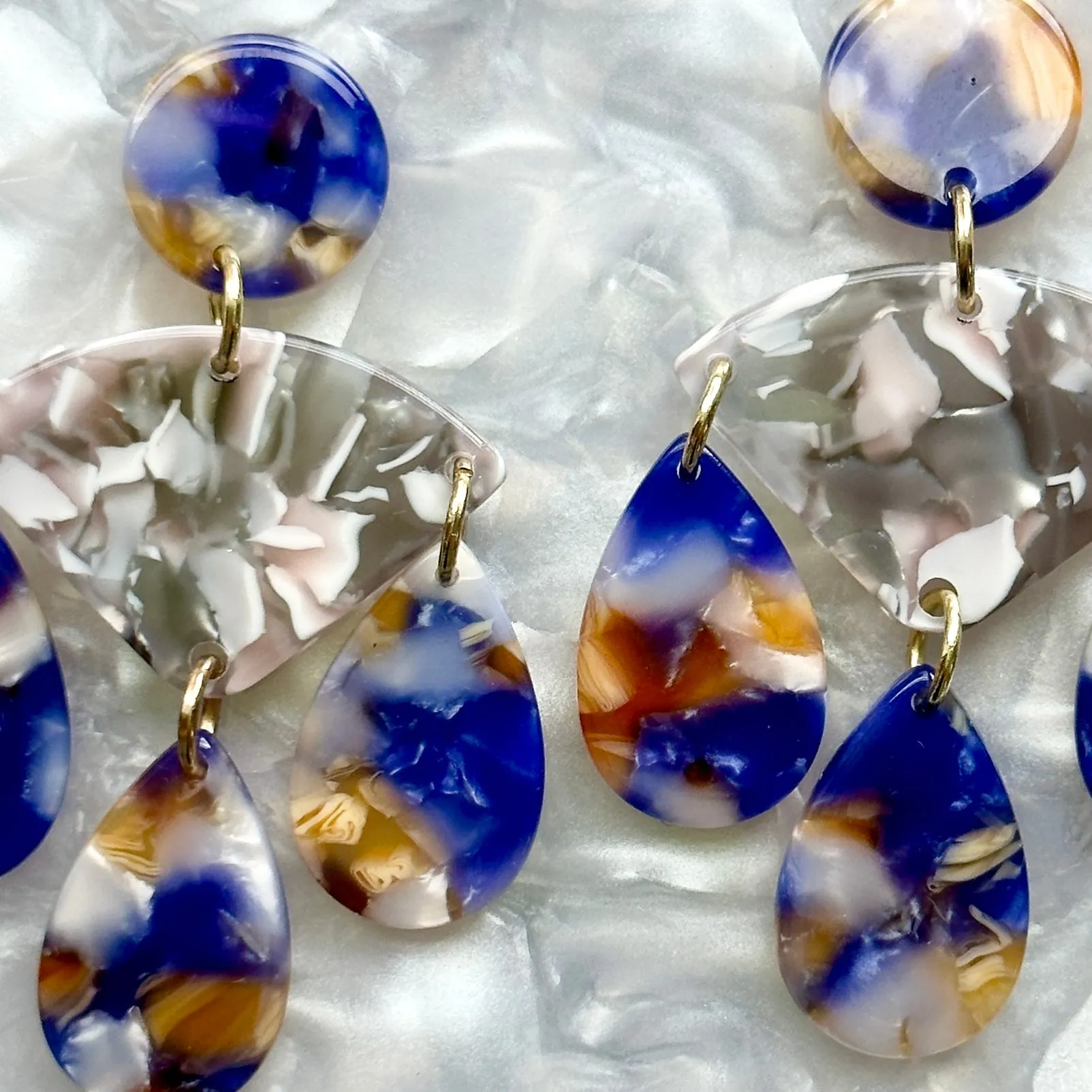 Chandelier Drop Earrings in Clean Slate
