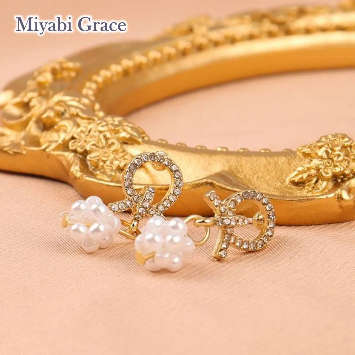 Dangle White Pearl Ball with Crystal Rhinestone Open Circle Gold Invisible Clip On Stud Earrings