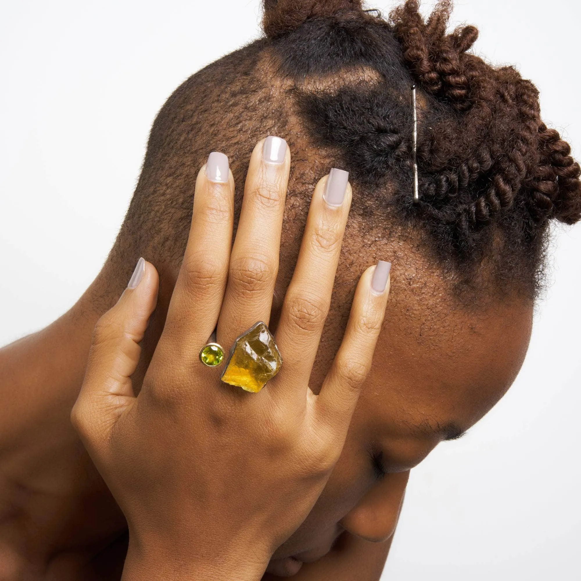 Eutope Rough Lemon Quartz and Peridot Ring