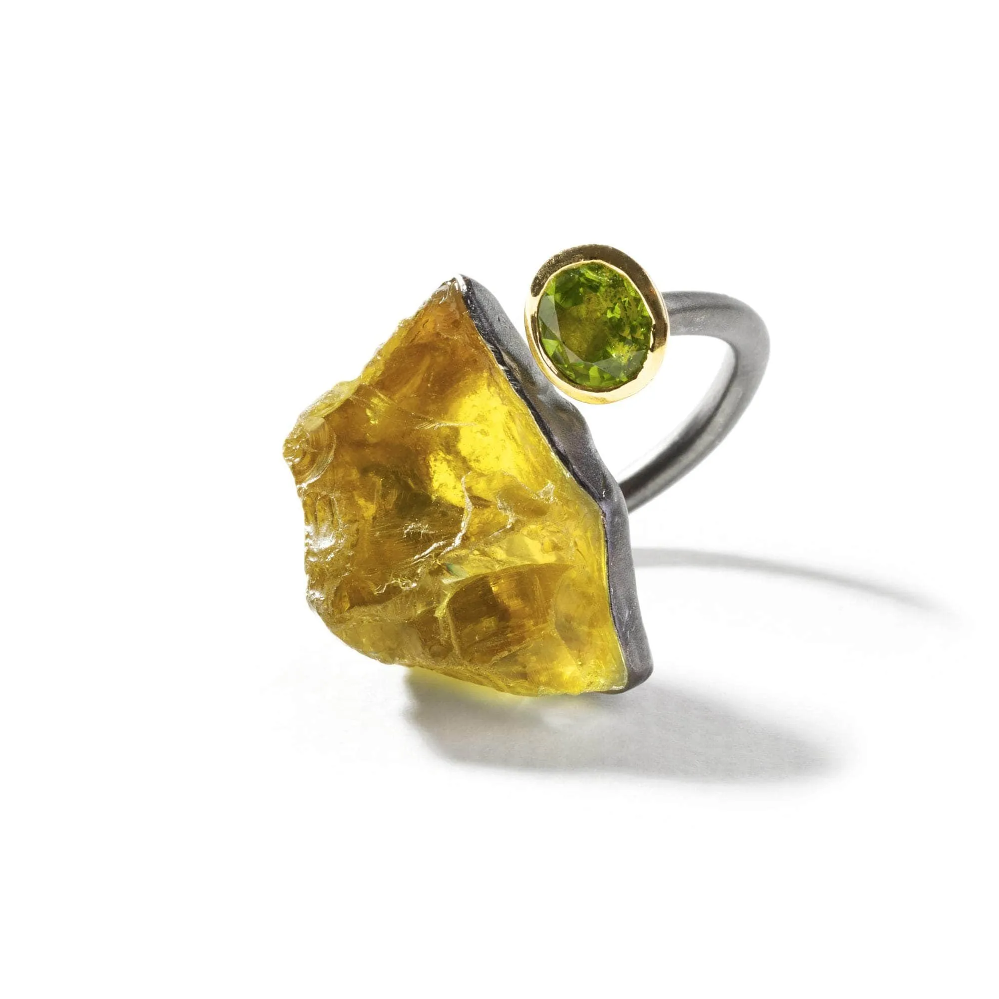 Eutope Rough Lemon Quartz and Peridot Ring