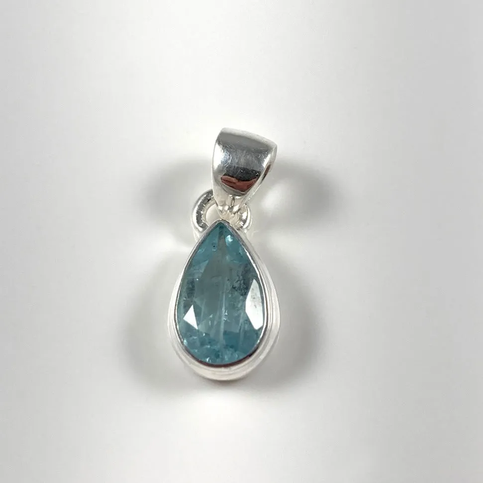 Faceted Aquamarine Pendant