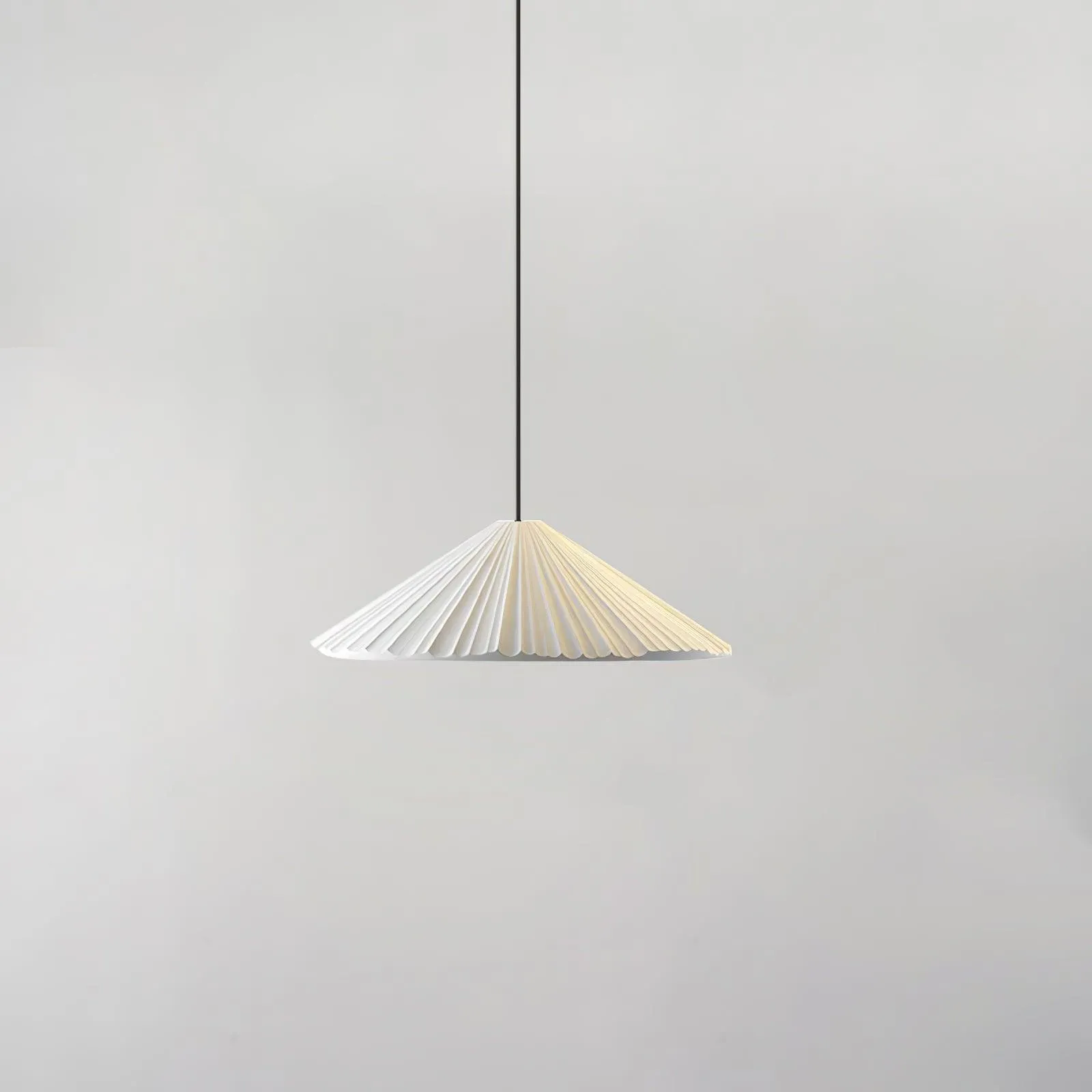 Hat Resin Pendant Lamp