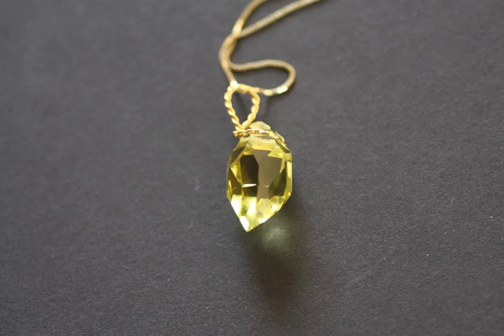Lemon Quartz, Handmade pendant K18, Handcrafted gemstone