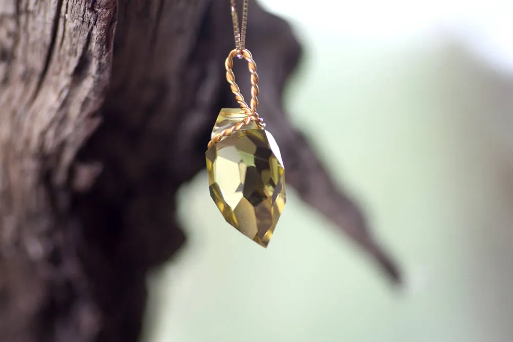 Lemon Quartz, Handmade pendant K18, Handcrafted gemstone