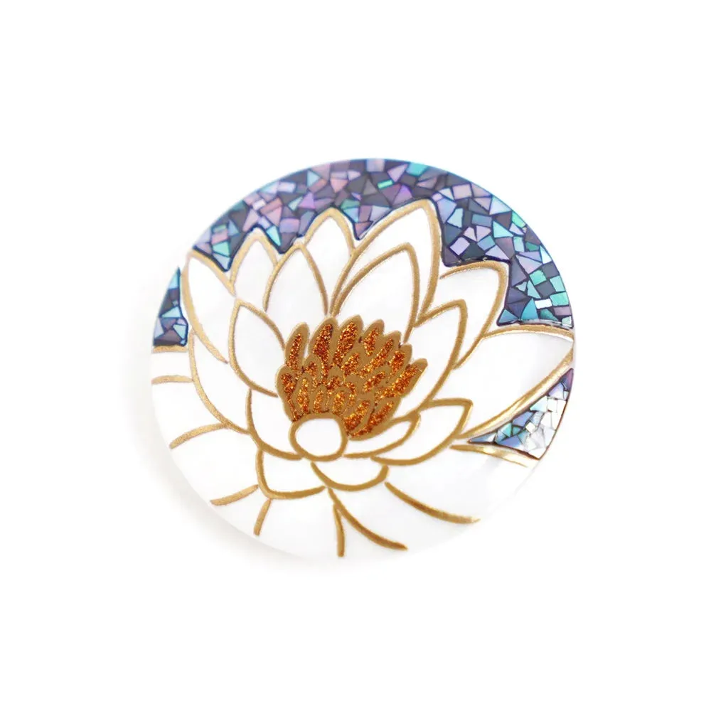 Maki-e Urushi Lacquer Brooch - White South Sea Pearl Shell / Water Lilies -, Traditional Japanese Urushi Lacquer Jewelry