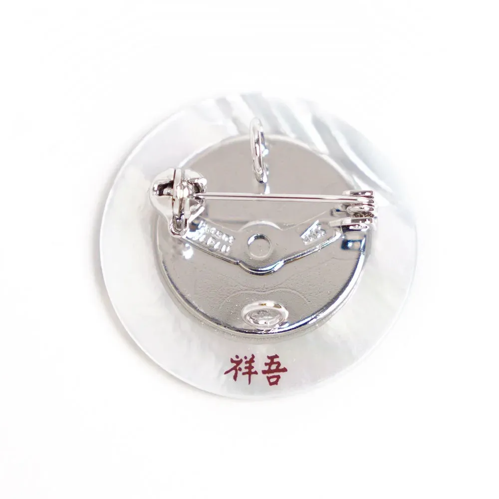 Maki-e Urushi Lacquer Brooch - White South Sea Pearl Shell / Water Lilies -, Traditional Japanese Urushi Lacquer Jewelry