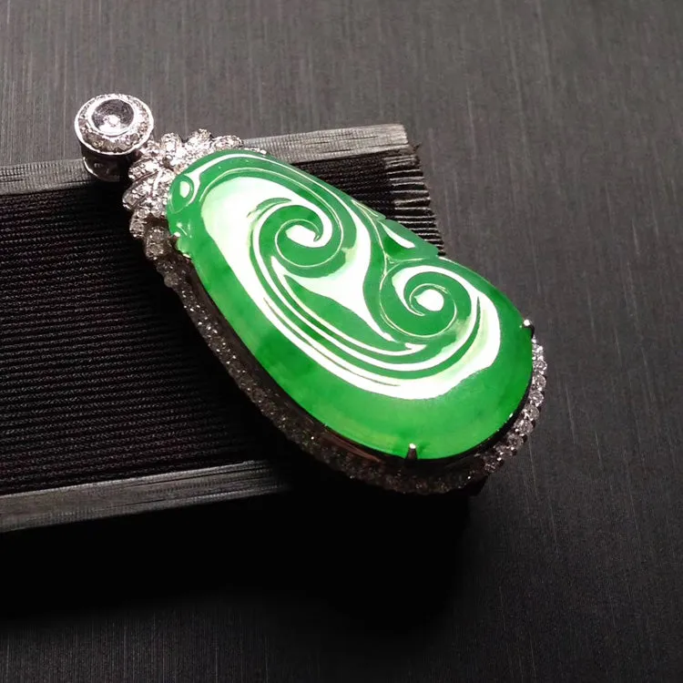 Natural Jade Pendant Jadeite Gold Ruyi Pendant PT402