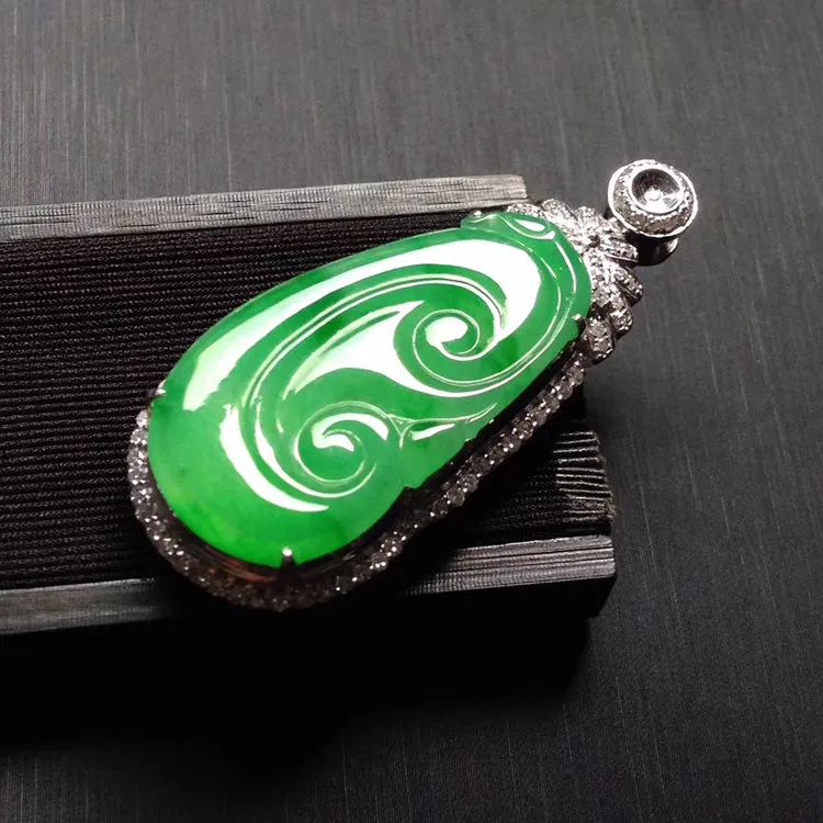 Natural Jade Pendant Jadeite Gold Ruyi Pendant PT402