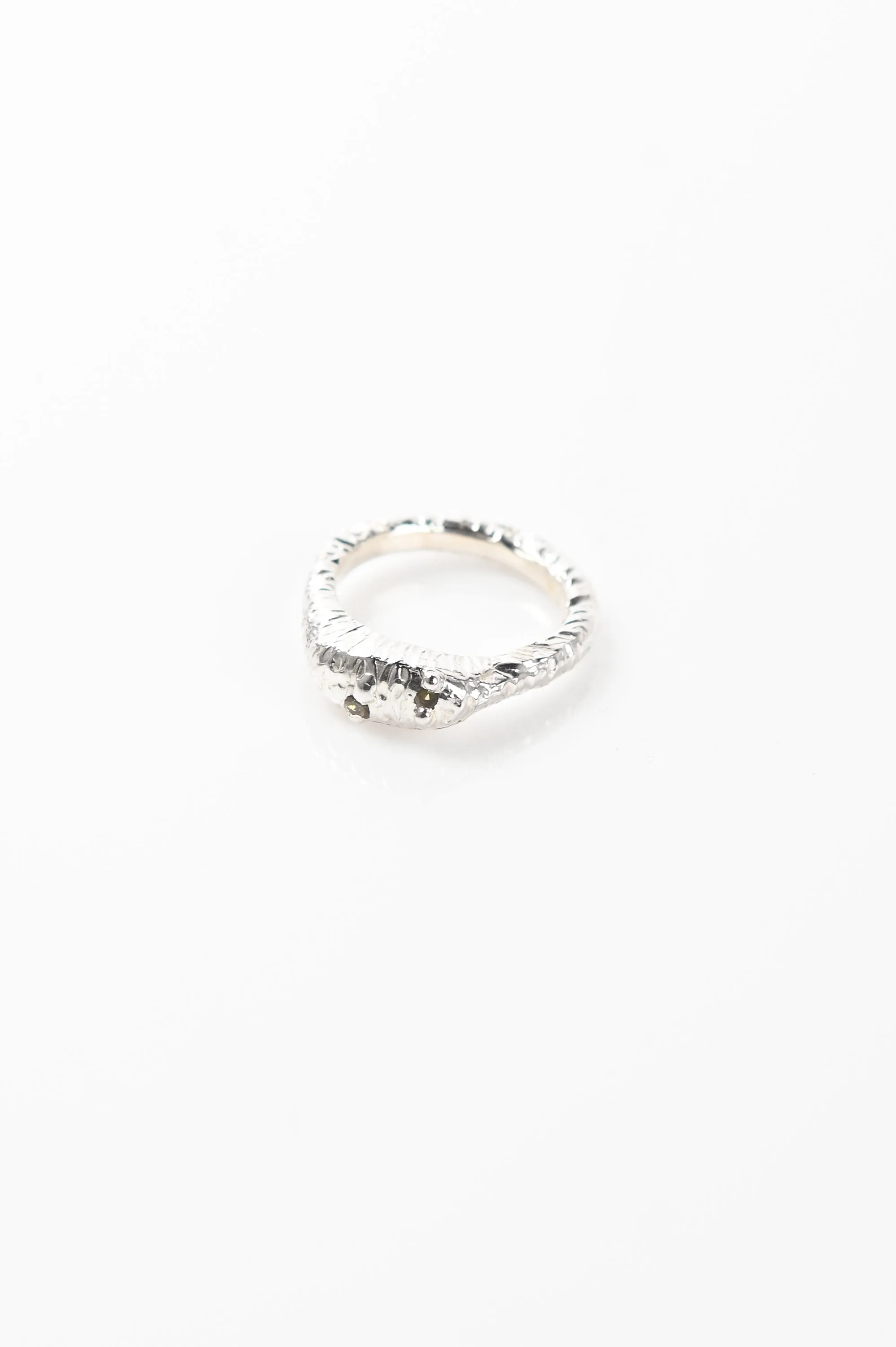 Studio Zali 'Lime Seed'  Ring