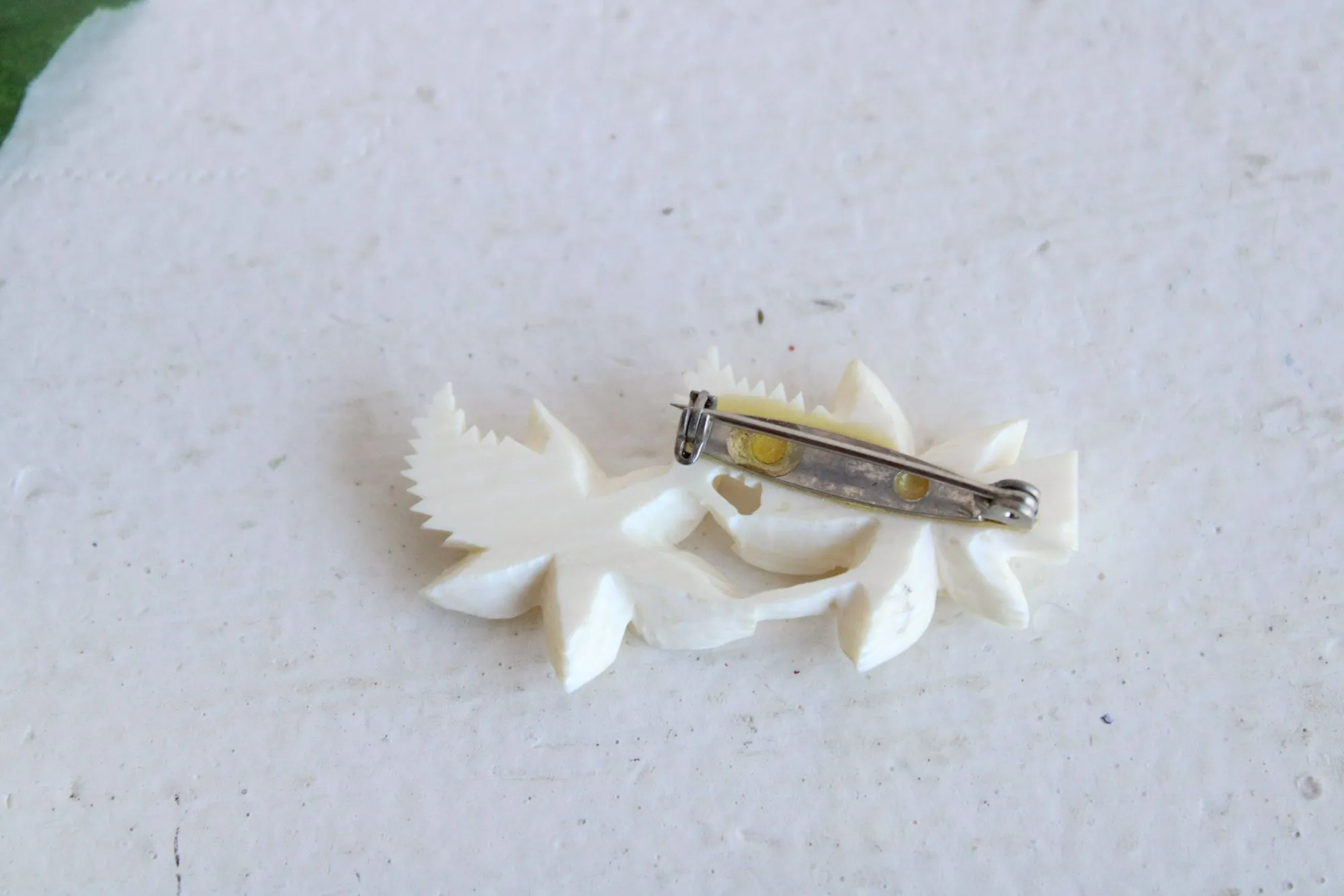 Vintage 1960s Plumeria Brooch